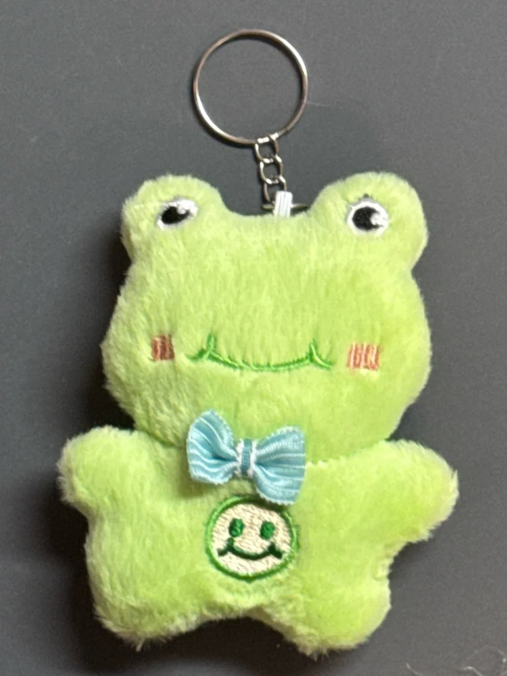 NIP Cute Green Frog Plush Keychain Bag Charm Bowtie Smiley